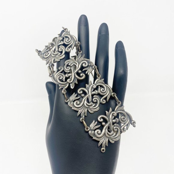 548 Vintage Los Castillo 441 Mexican silver bracelet - Picture 2 of 7